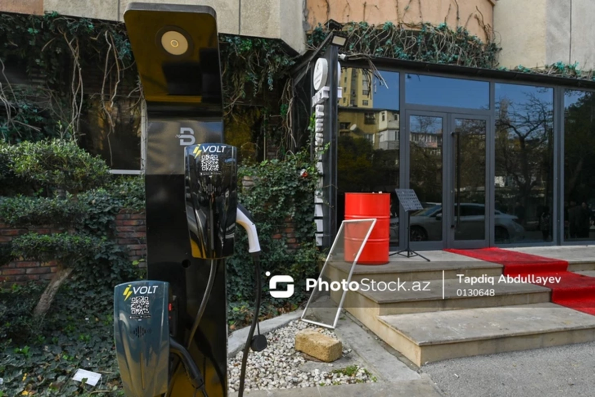 Пожар в бакинской многоэтажке: новые подробности от жителей дома