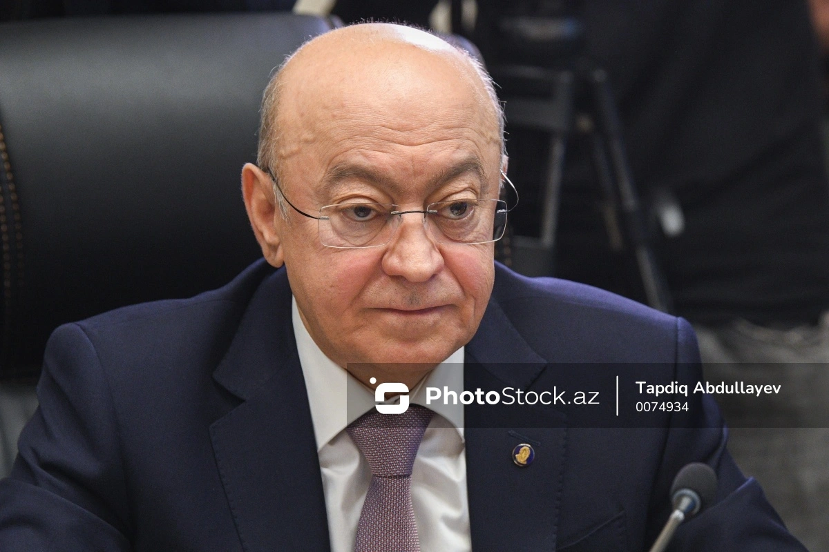 Кямаледдин Гейдаров нашел замену родственнику Аллахшукюра Пашазаде Кямаледдин Гейдаров нашел замену родственнику Аллахшукюра Пашазаде