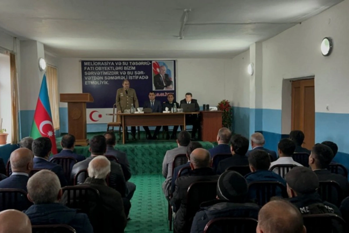 Fövqəladə hallarda davranış qaydaları ilə bağlı təhsil müəssisələrində tədbirlər keçirilib Fövqəladə hallarda davranış qaydaları ilə bağlı təhsil müəssisələrində tədbirlər keçirilib