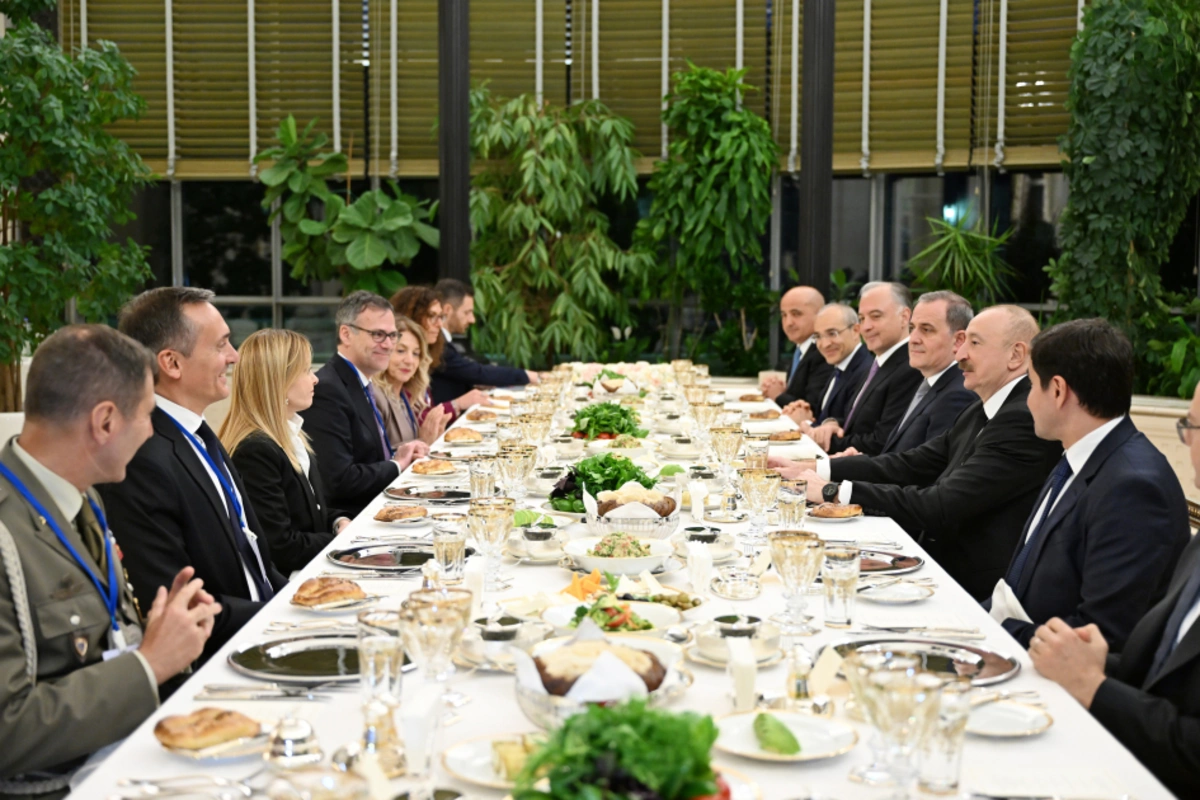İlham Əliyevin adından İtaliya Nazirlər Şurasının sədrinin şərəfinə işçi şam yeməyi verilib
