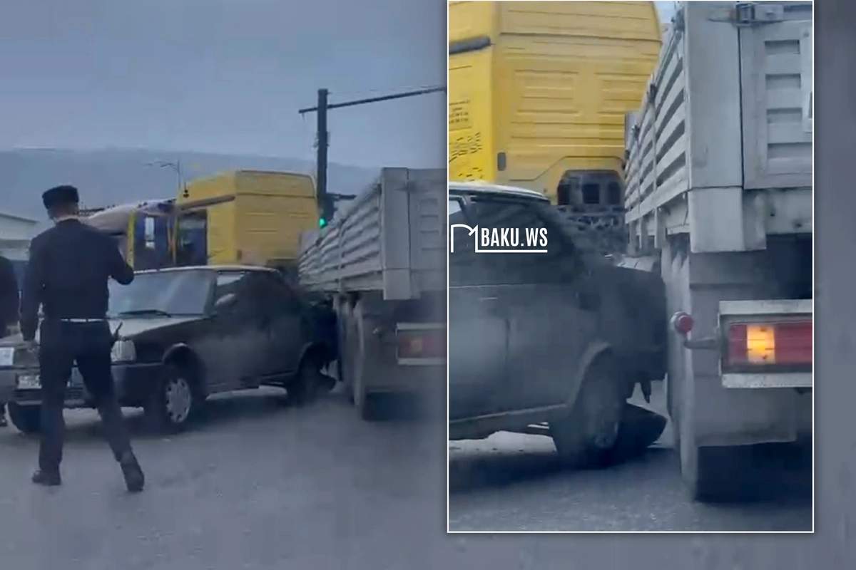 Meyvəlidə Tofaşla yük maşını toqquşub