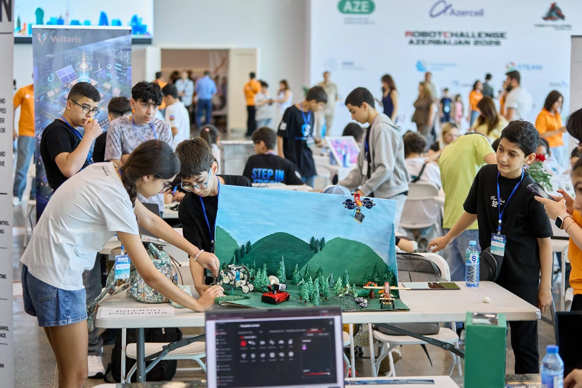 Azercell-in dəstəyi ilə "RobotChallenge Azerbaijan 2026" uğurla başa çatdı