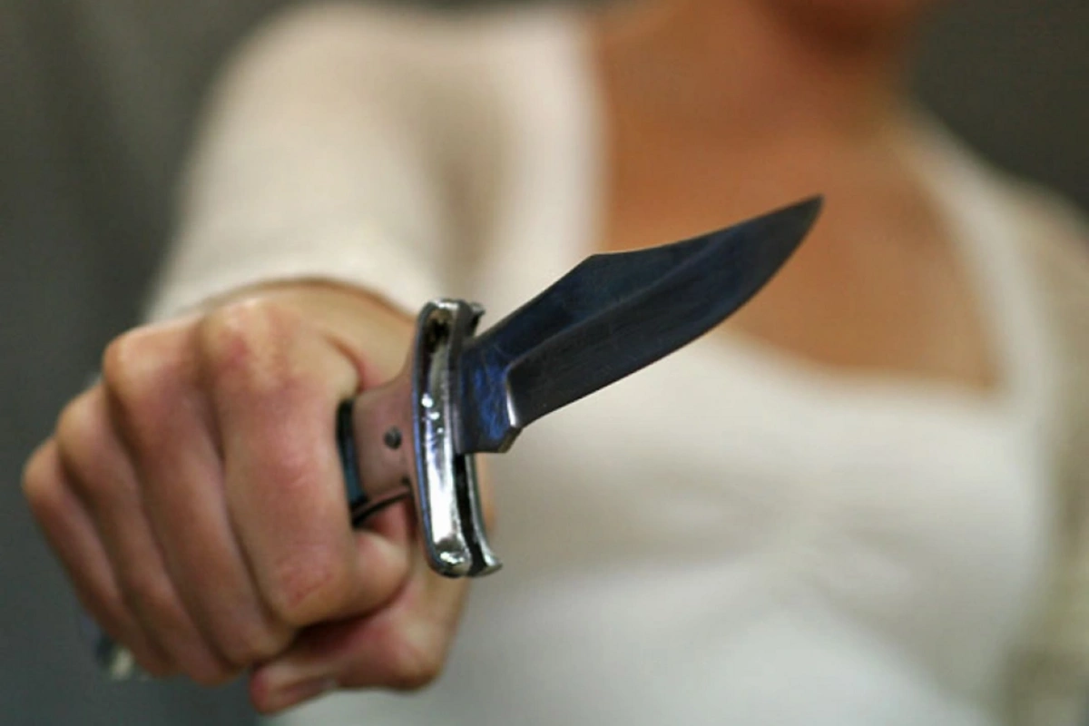 В Баку 28-летняя женщина зарезала сожителя В Баку 28-летняя женщина зарезала сожителя