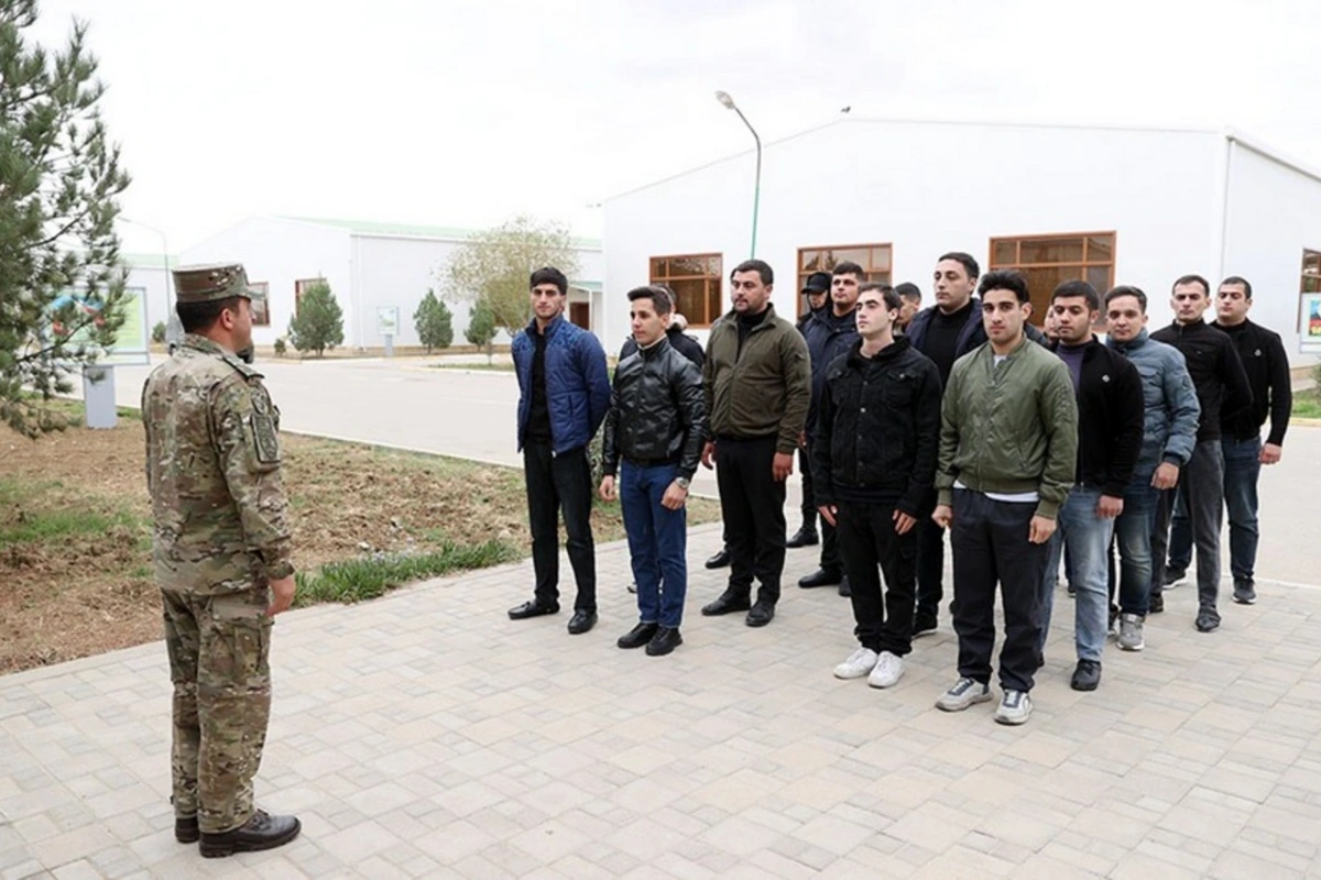 Hərbi vəzifəlilərin növbəti təlim toplanışı davam edir Hərbi vəzifəlilərin növbəti təlim toplanışı davam edir