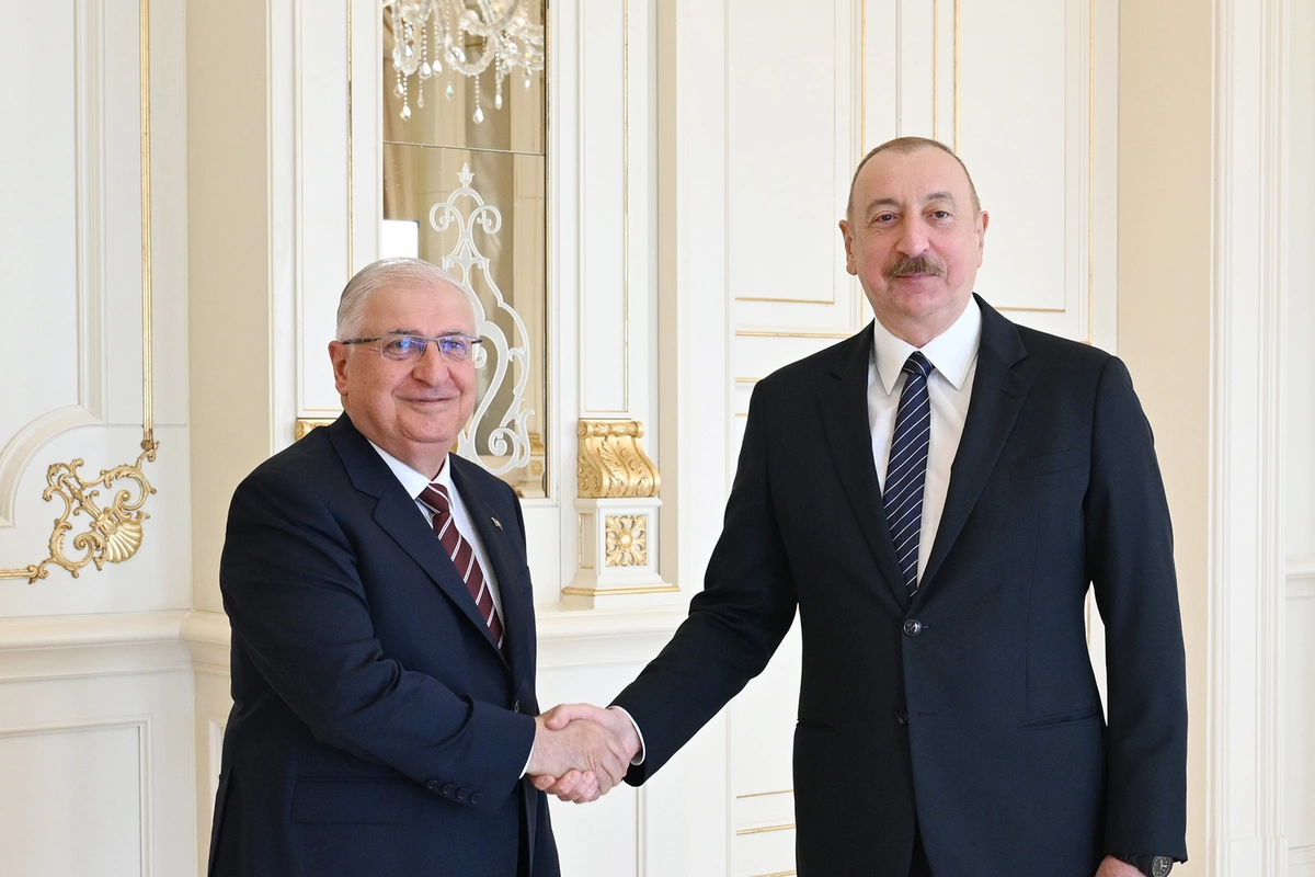 Prezident İlham Əliyev Türkiyənin milli müdafiə nazirini qəbul edib