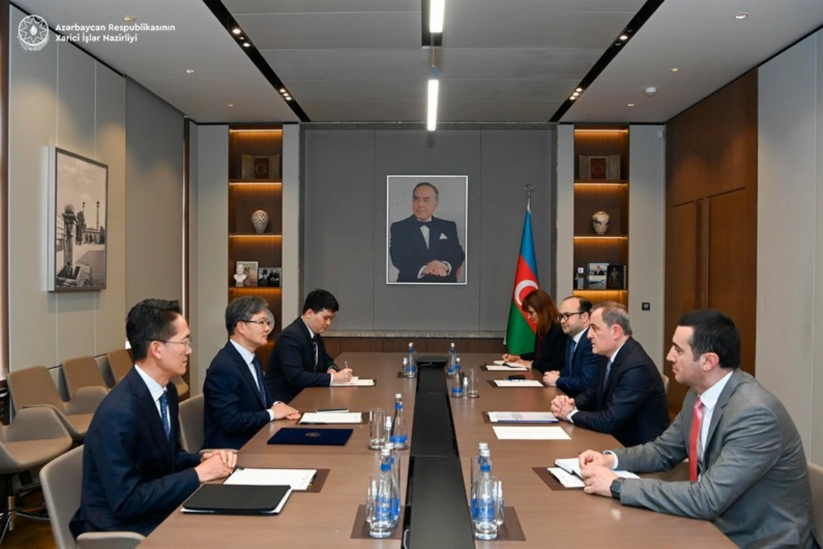Ceyhun Bayramov Koreyanın yeni səfirini qəbul edib Ceyhun Bayramov Koreyanın yeni səfirini qəbul edib