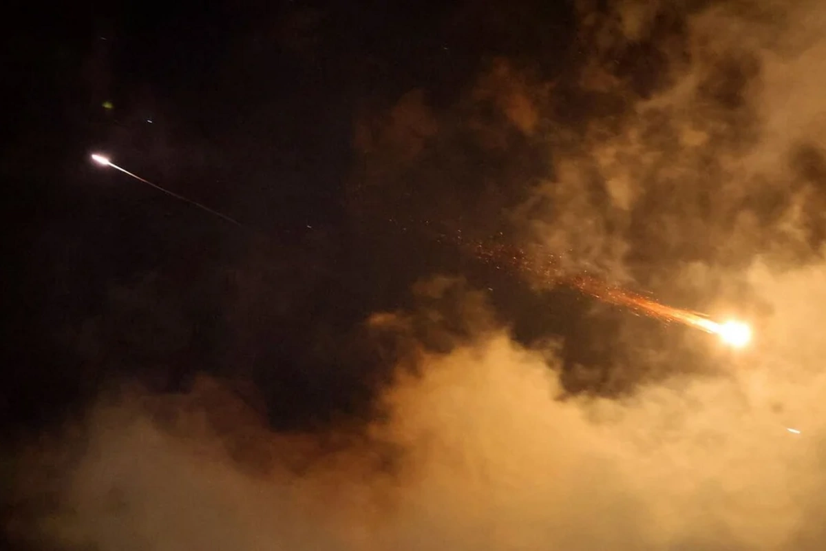 Qətərdə partlayış səsləri eşidilir, HHM İran raketlərini zərərsizləşdirir