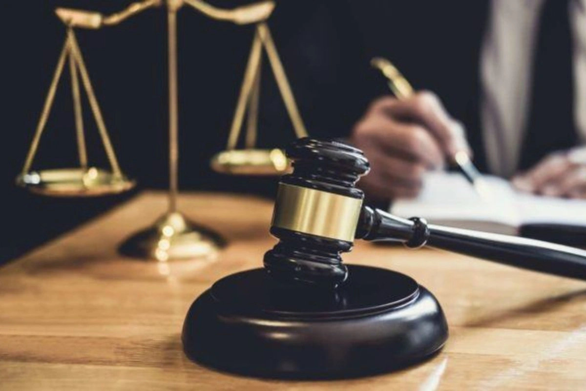 Tütün qaçaqmalçılığında adları hallanan vəzifəli şəxslərin məhkəməsində GÖZLƏNİLMƏZ QƏRAR