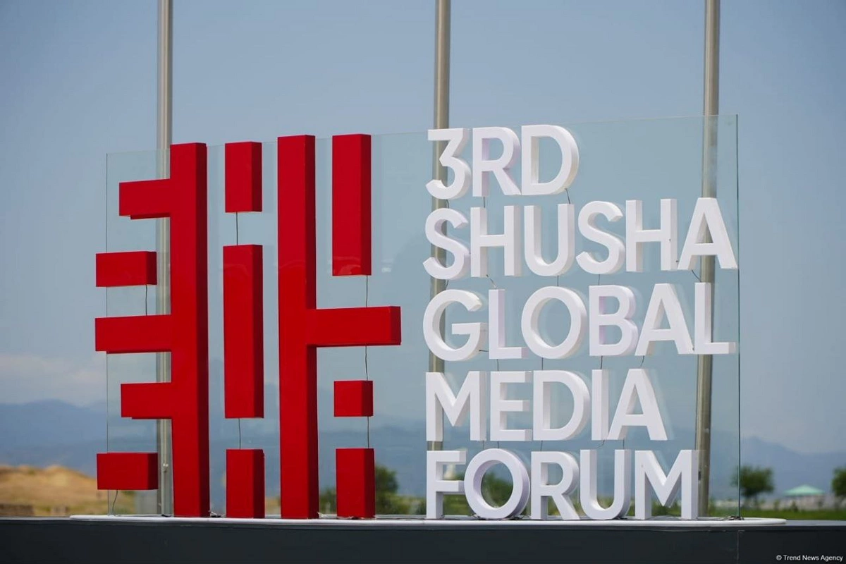 III Şuşa Qlobal Media Forumunun iştirakçıları Füzuliyə gəlib III Şuşa Qlobal Media Forumunun iştirakçıları Füzuliyə gəlib