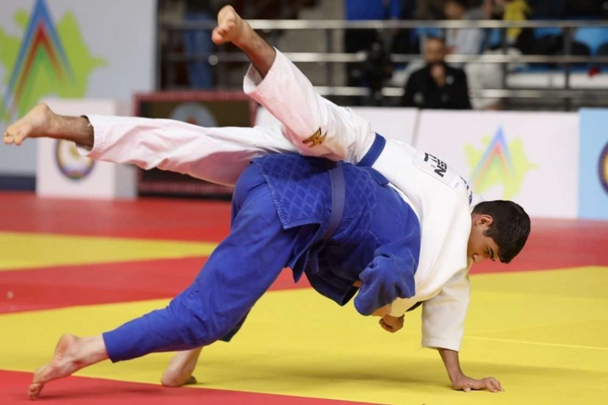 Dünya çempionatı: Azərbaycanın cüdo millisi Gürcüstanı məğlub edib Dünya çempionatı: Azərbaycanın cüdo millisi Gürcüstanı məğlub edib
