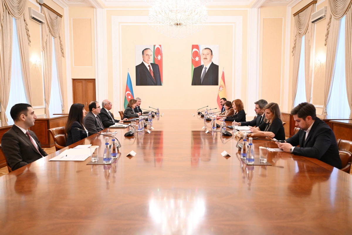 Əli Əsədov İspaniya Deputatlar Konqresinin sədri ilə ikitərəfli əməkdaşlığı müzakirə edib