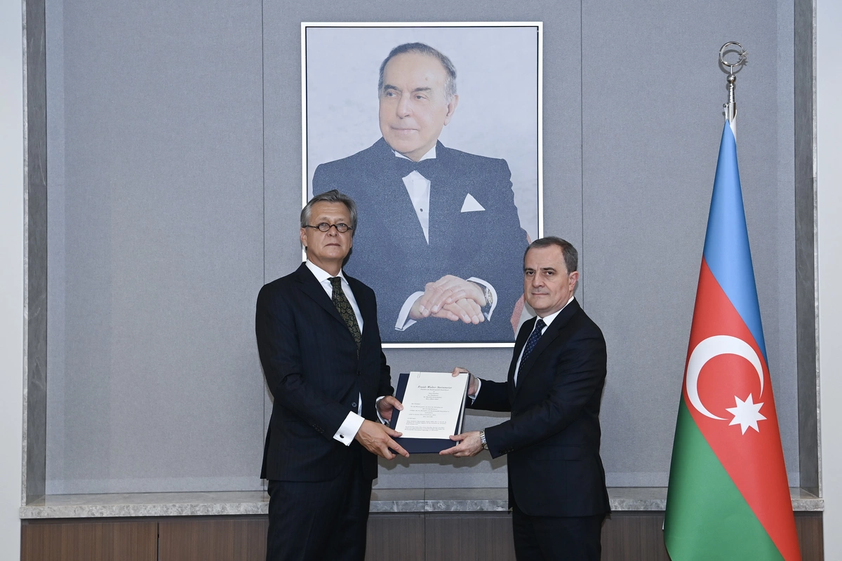 Ceyhun Bayramov Almaniyanın Azərbaycana yeni təyin olunmuş səfirini qəbul edib