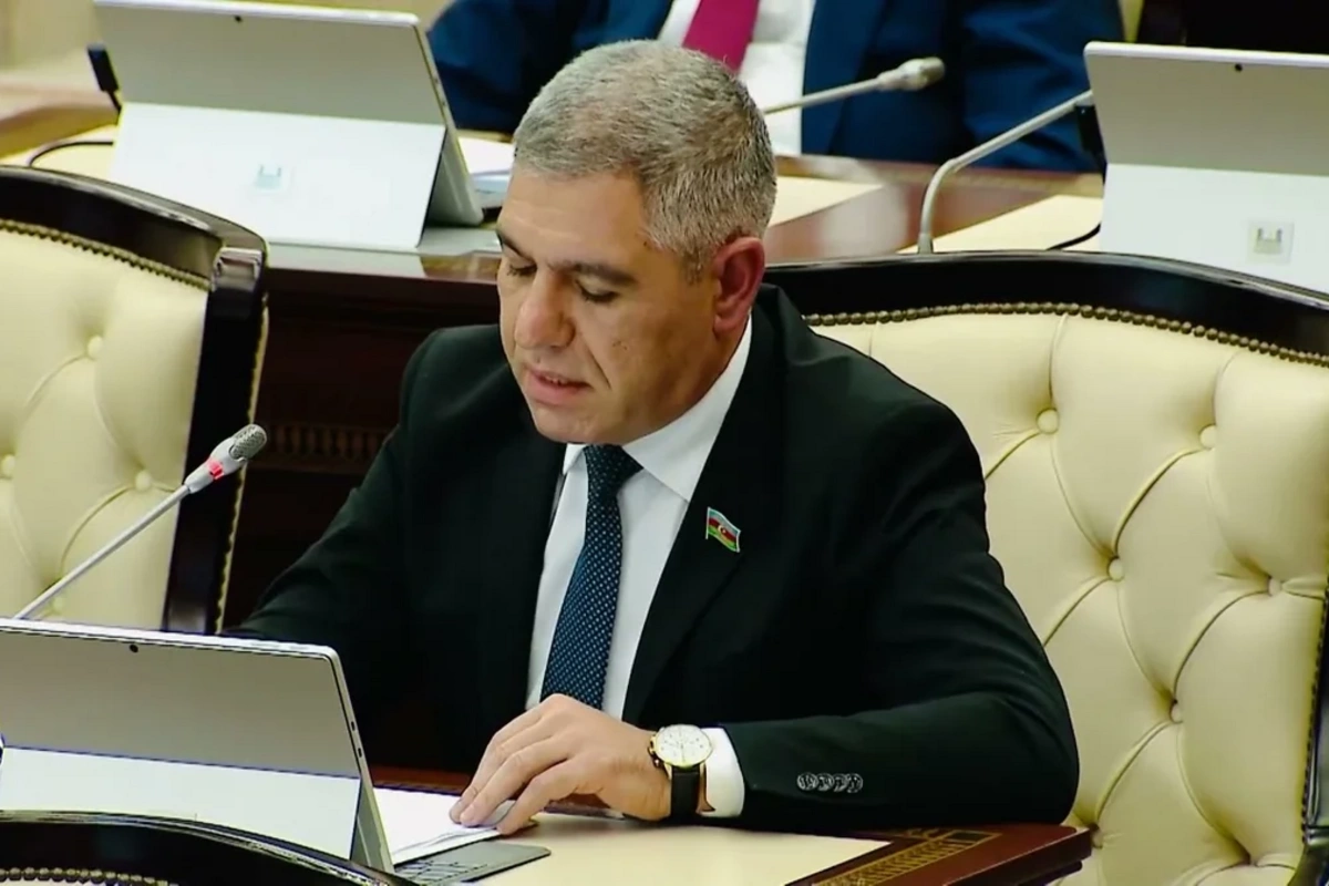 Vüqar Bayramov: Azərbaycanda toxum ehtiyatları üzrə istehsalın payının artırılmasına ehtiyac var