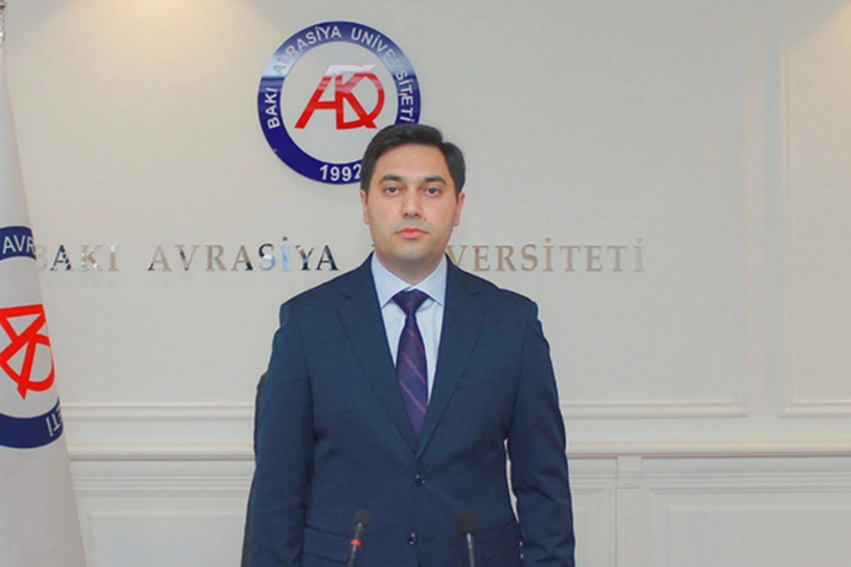 Azərbaycanda universitetə yeni rektor təyin olundu Azərbaycanda universitetə yeni rektor təyin olundu