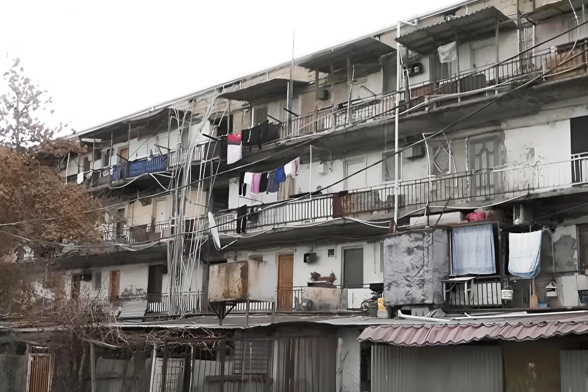 Bu ərazidə yataqxanalar söküləcək, sakinlərə 9 mərətəbli binadan evlər veriləcək