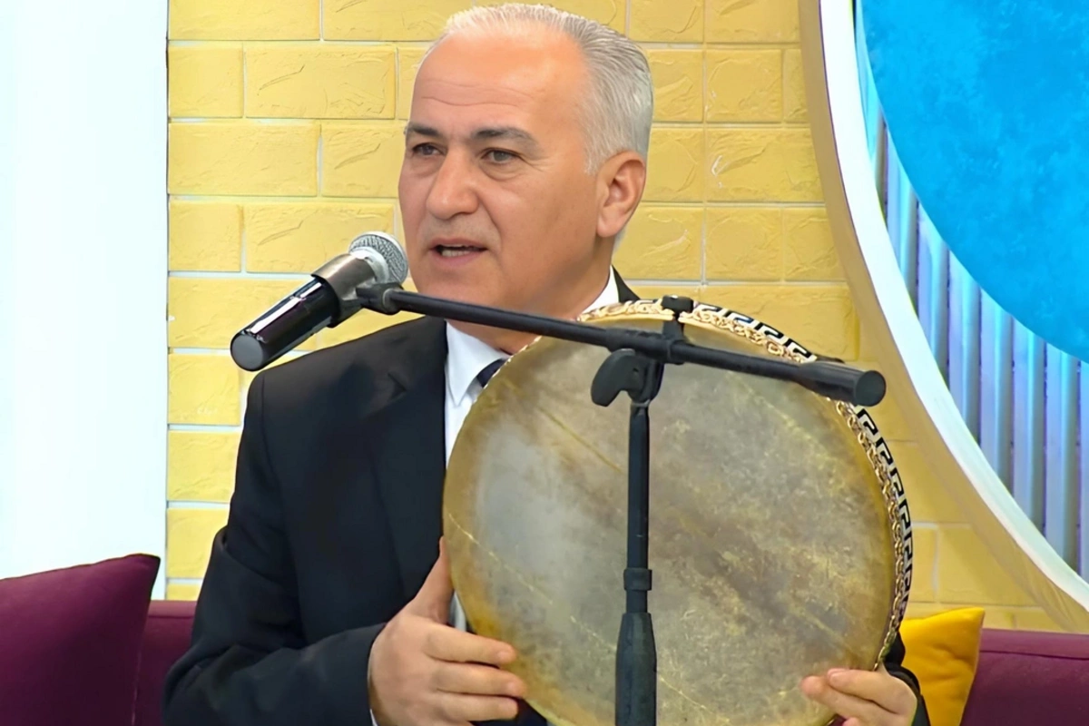 Задержанный в Иране Газанфар Аббасов: После того как показал свое фото с Масудом Пезешкианом, меня отпустили