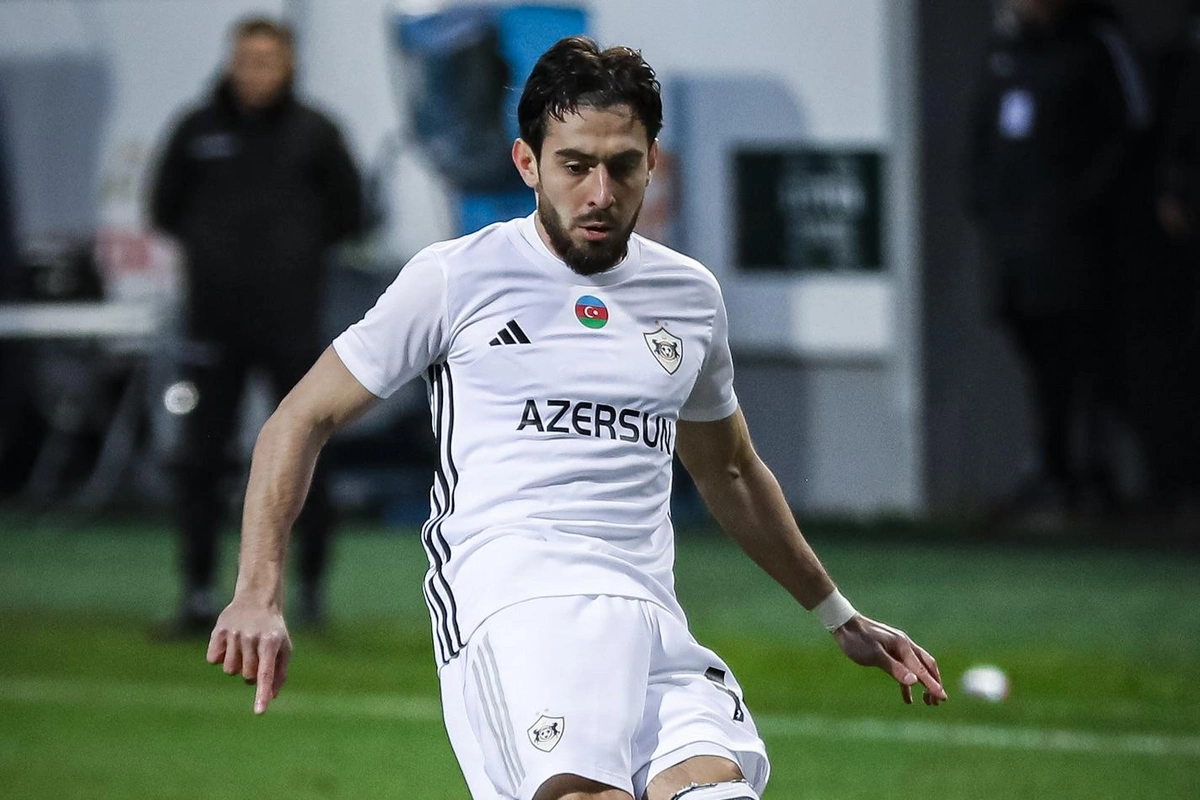 Elvin Cəfərquliyev Qarabağla yeni müqavilə imzalayır