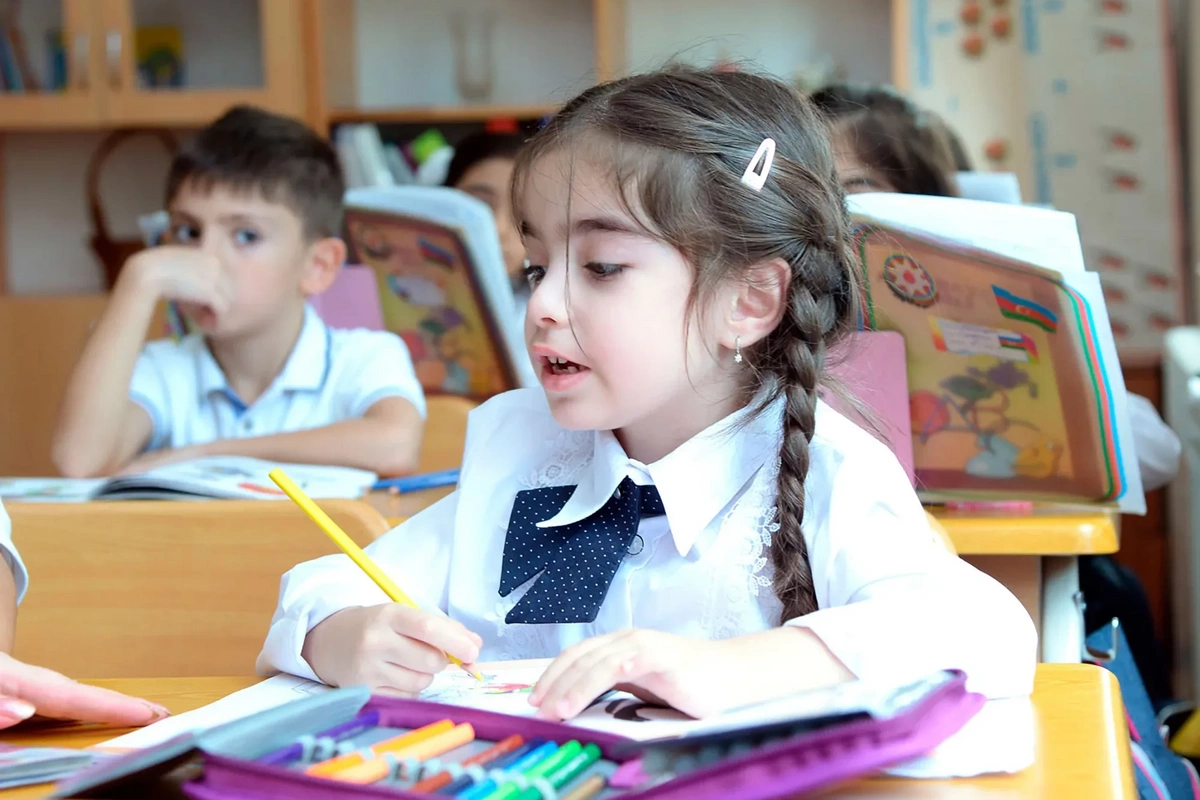 BŞTİ: 46 mindən çox şagirdin yerdəyişməsi aparılıb