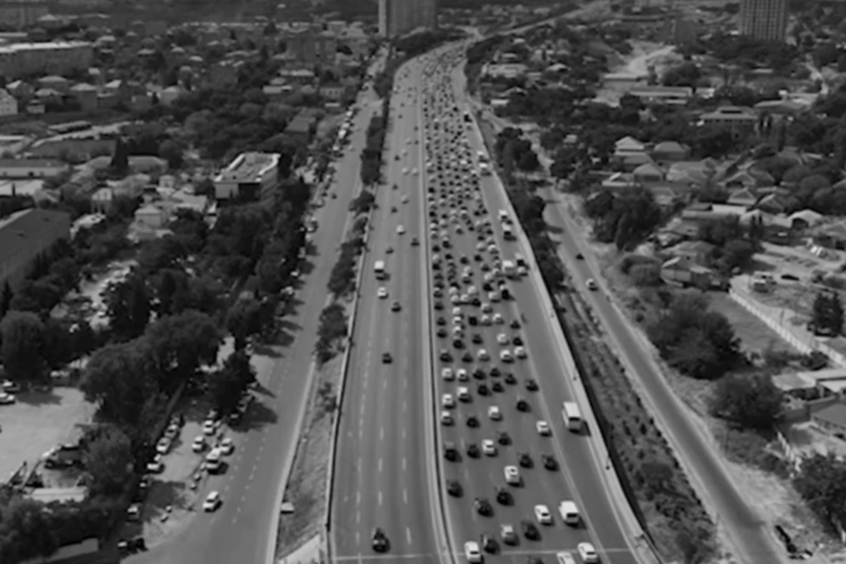 Bakıda iki küçənin kəsişməsindəki problem həll edildi?