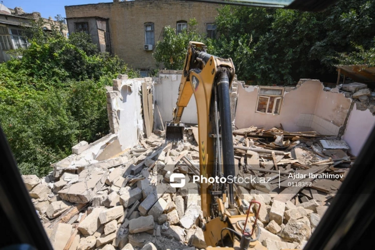 В Азербайджане предложено изменить систему компенсаций при сносе зданий