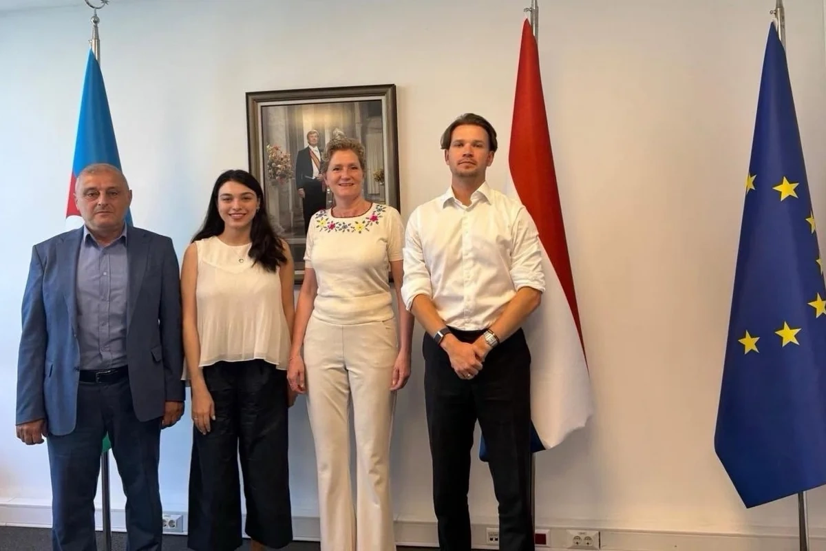 Azərbaycan və Niderland mina probleminin humanitar nəticələrini müzakirə edib