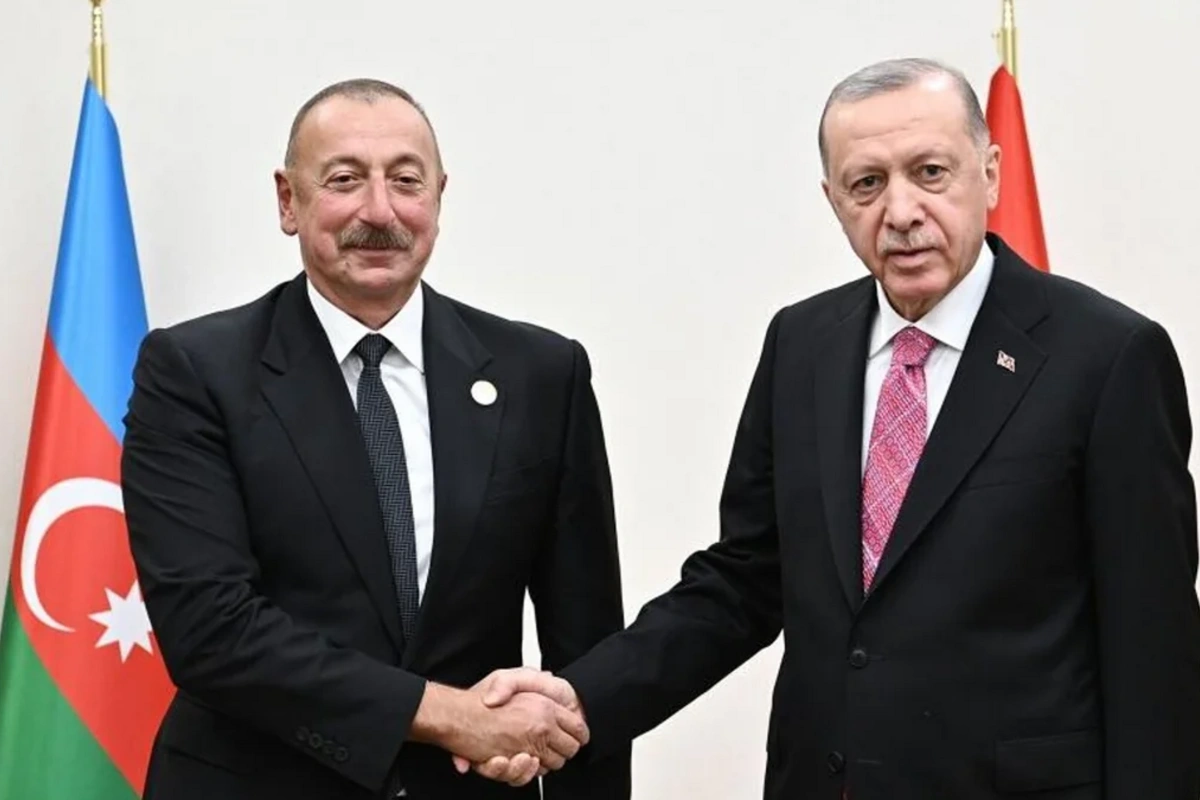 Ankaradan gələn telefon zəngi və gərginlikdən çıxan siyasi mesajlar