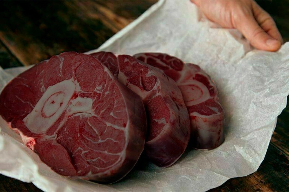 Qara ət narahatlığı: Xaricdən gələn ətlərin təhlükəsizliyinə kim cavabdehdir? - RƏSMİ