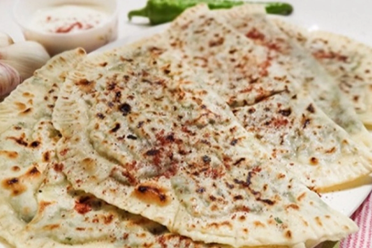 Kafelərdə təklif olunan dəvə qutabının tərkibi əslində nədir?