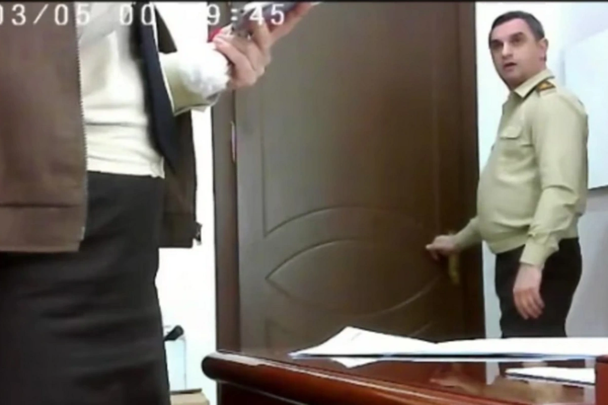 Снимавший интимные видео экс-полковник МЧС вновь предстал перед судом Снимавший интимные видео экс-полковник МЧС вновь предстал перед судом