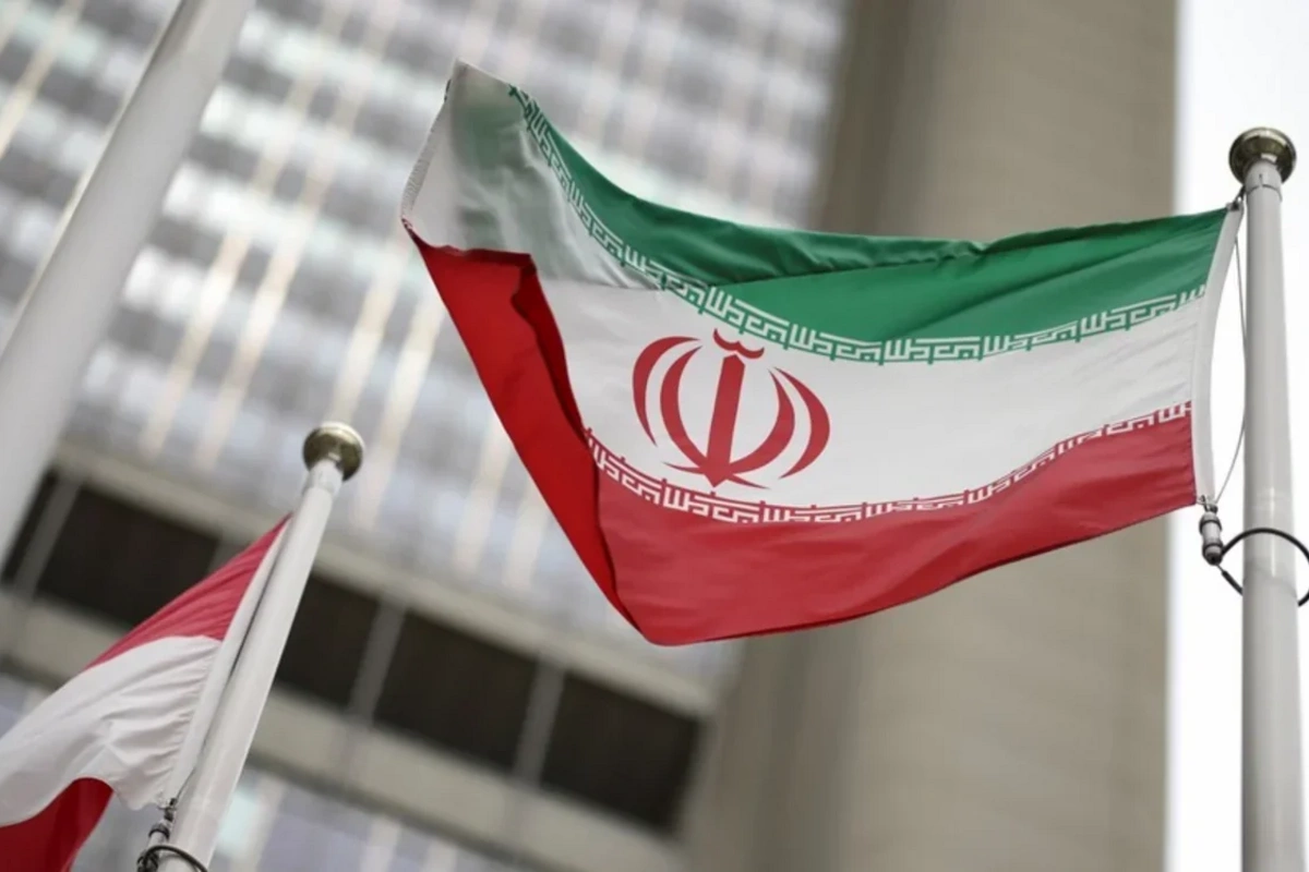 What can South Azerbaijanis undertake if the Iranian regime continues to pursue an aggressive policy?