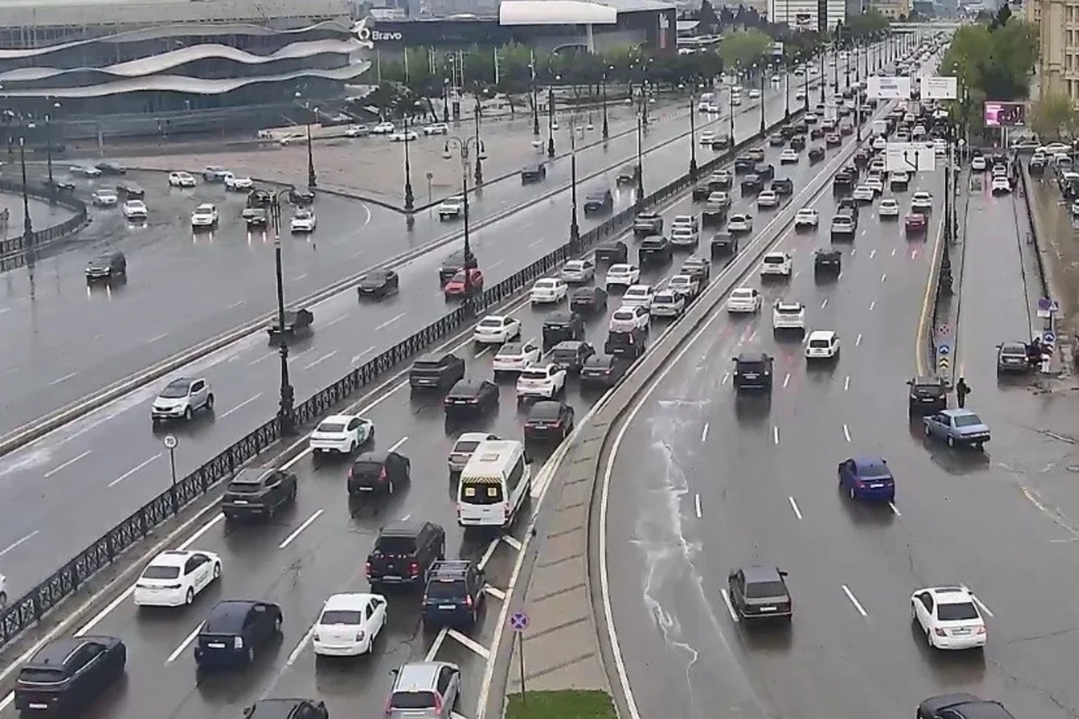 Bakıda bu yollarda tıxac var