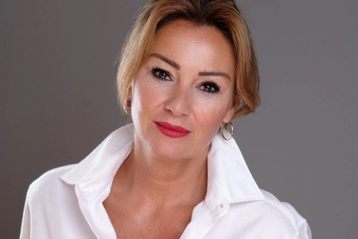 Ona arzularını yazan izləyicilərinə üsyan etdi: 34 ildir əziyyətlə çalışıram