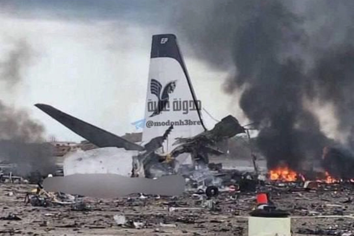 Tehranın hava limanında Iran Air-a məxsus sərnişin təyyarəsi vurulub