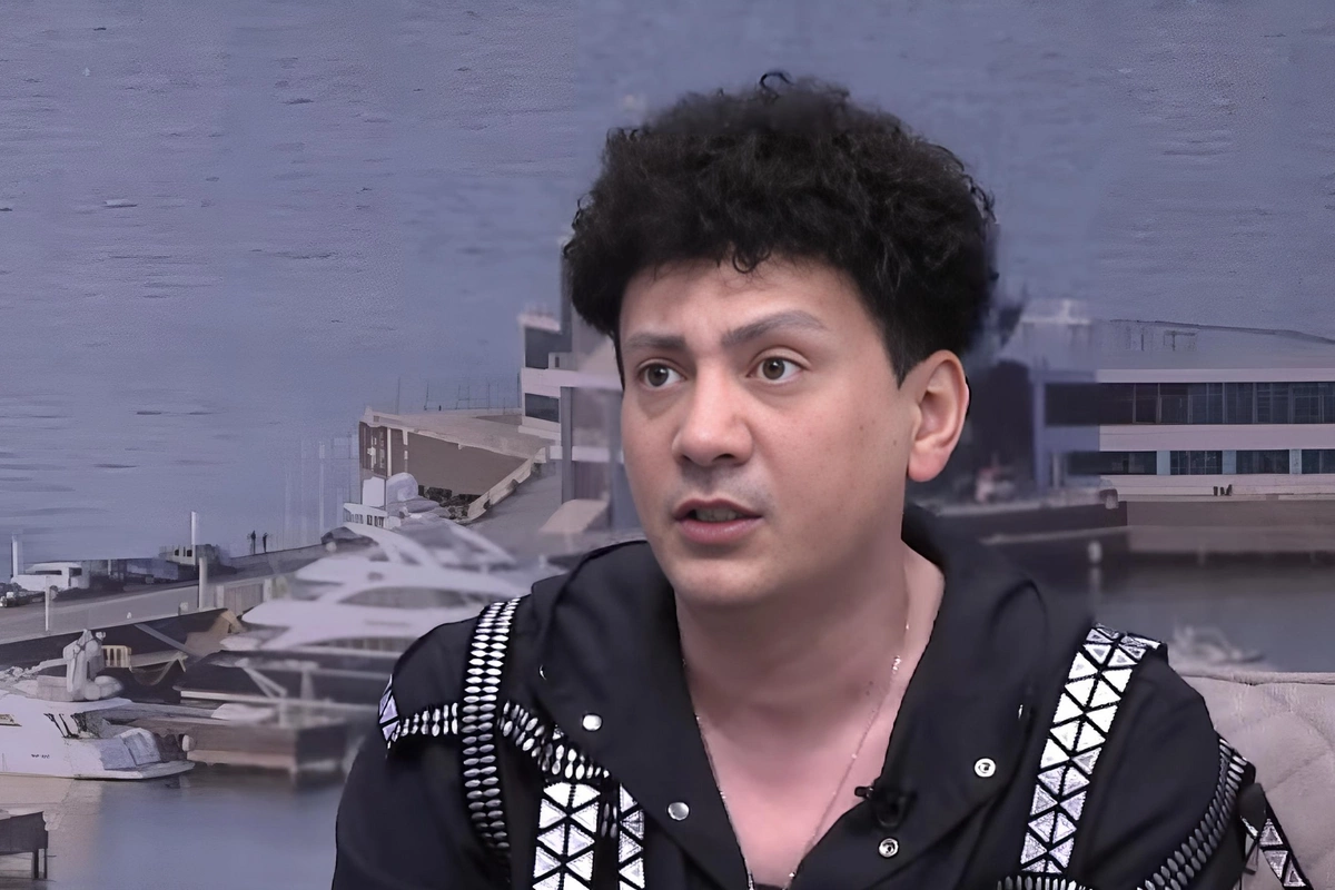 Sərxan Kərəmoğlu 115 sənətçi ilə dostluğuna son qoyub