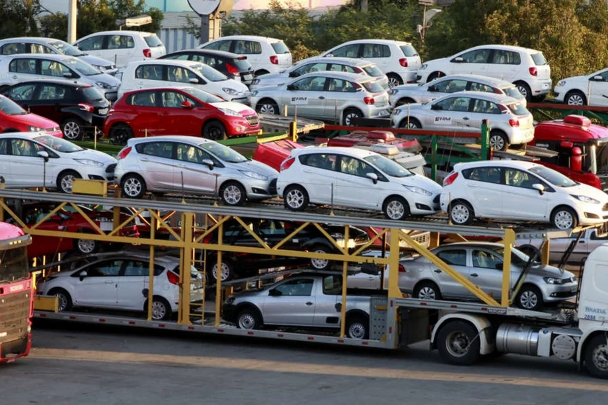 Azerbaijan sharply reduced car imports from Georgia
