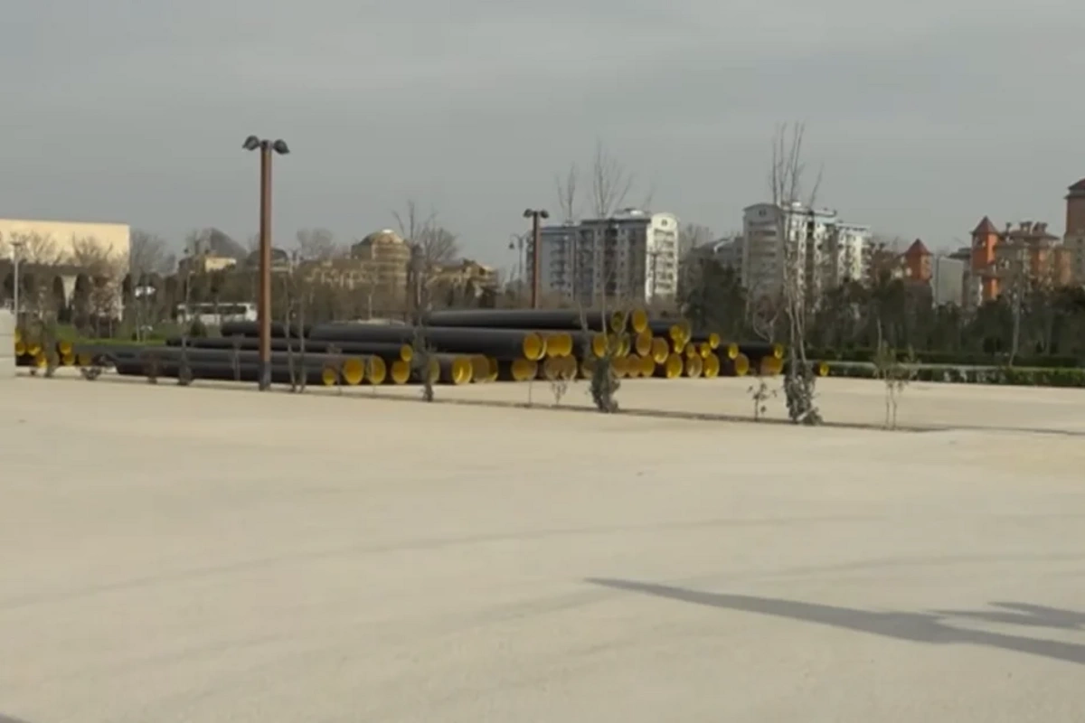 Bakıda parkın ərazisi niyə hasarlanıb? - Sakinlərdən ŞİKAYƏT