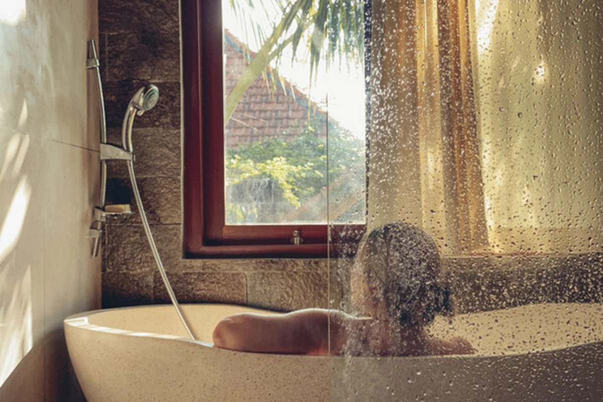 Dermatoloqdan isti duşla bağlı XƏBƏRDARLIQ