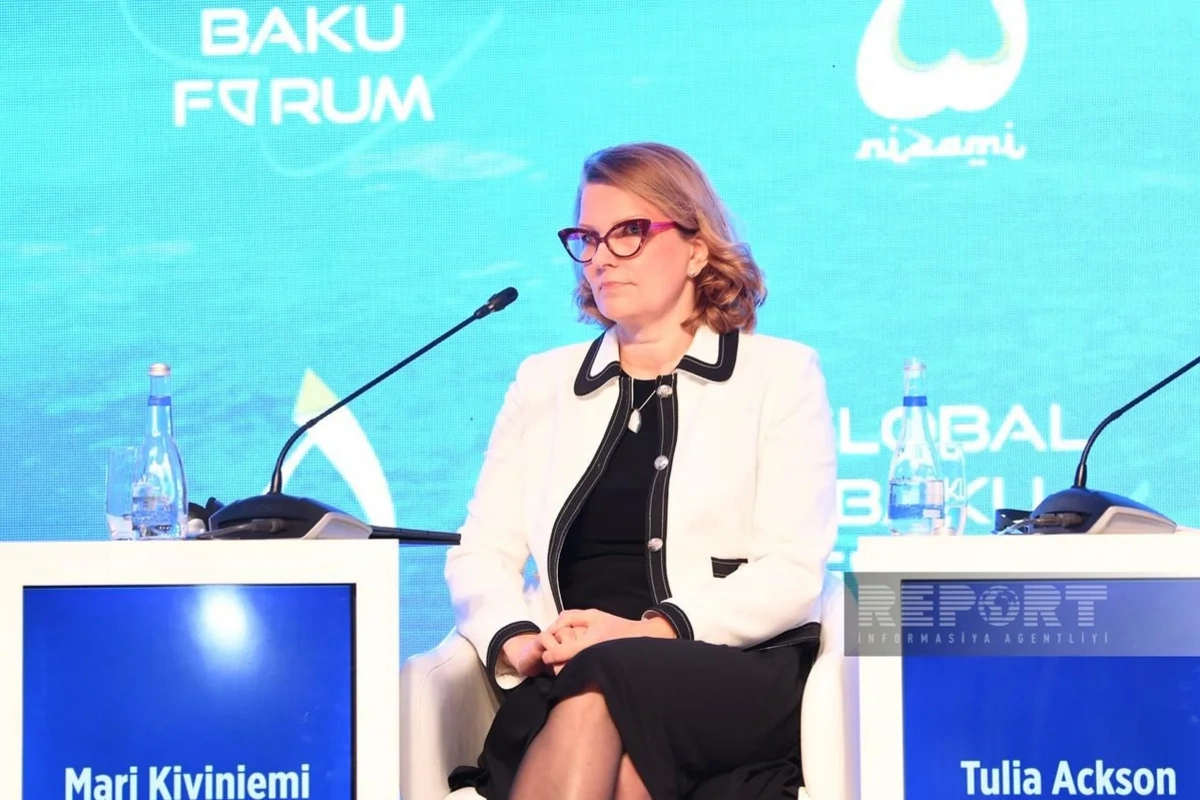 Qlobal Bakı Forumunda rəqəmsal gələcək müzakirə edilib