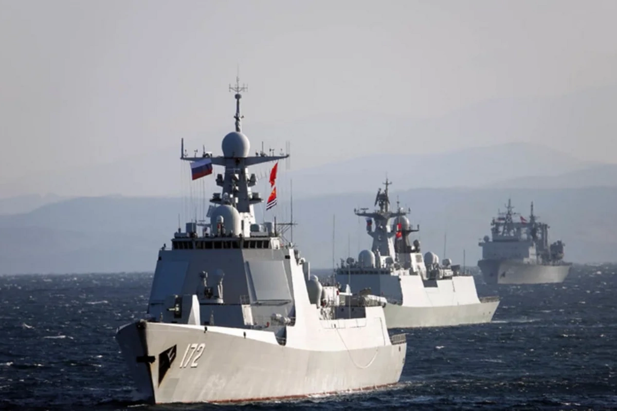 Üç ölkədən ABŞ-yə güc nümayişi: Rusiya, Çin və İran donanması birləşdi