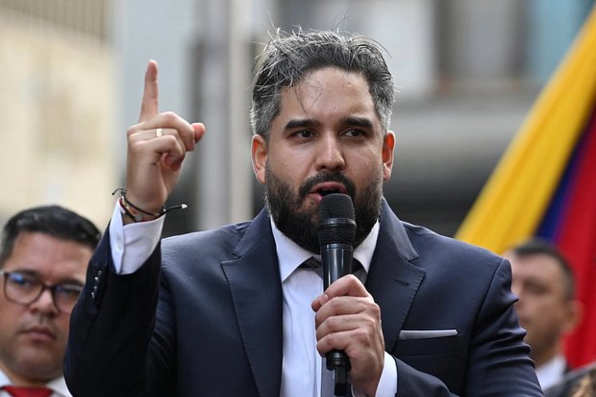 Maduronun oğlu atasına göz yaşları içində müraciət edib