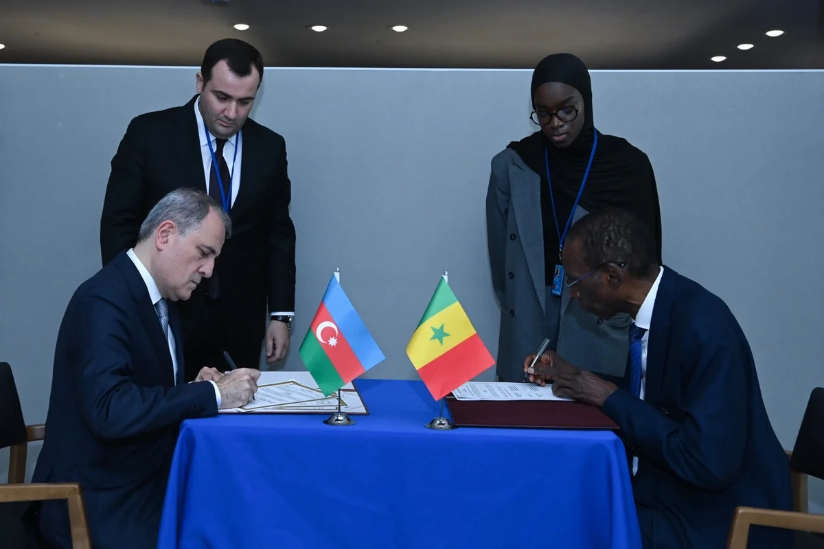 Azərbaycan və Seneqal arasında siyasi məsləhətləşmələrə dair memorandum imzalanıb