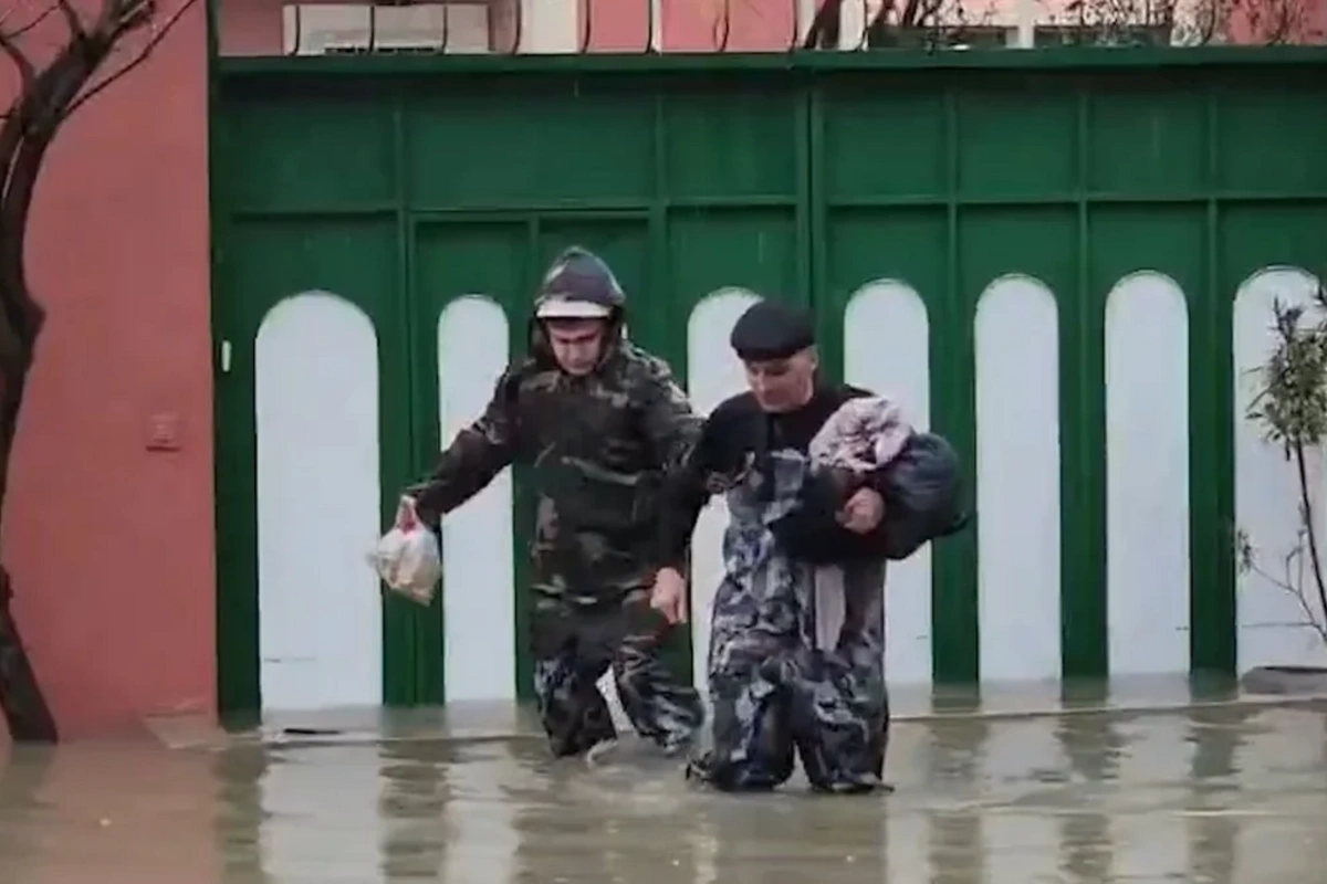 Учёный: Ливни в Баку спровоцировала война на Ближнем Востоке