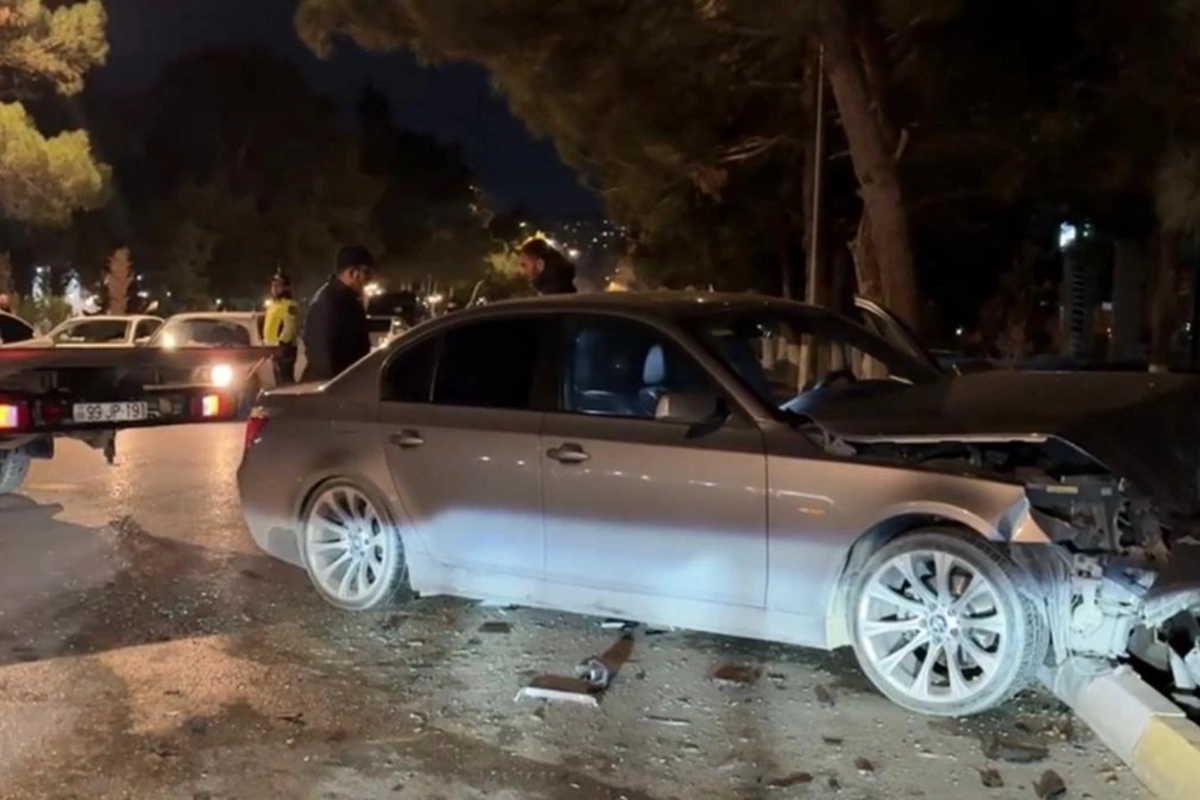 BMW ilə Prius toqquşdu