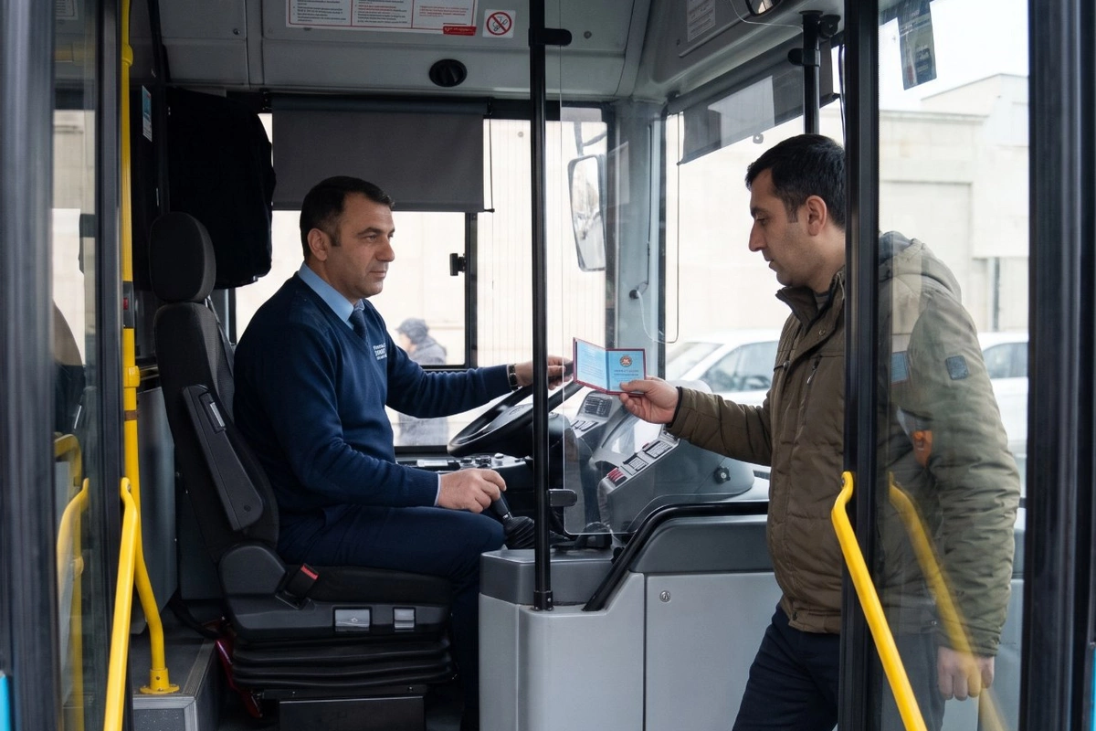 Avtobusda kimlər gedişhaqqı ödəməyə bilər? - BakuBusdan AÇIQLAMA