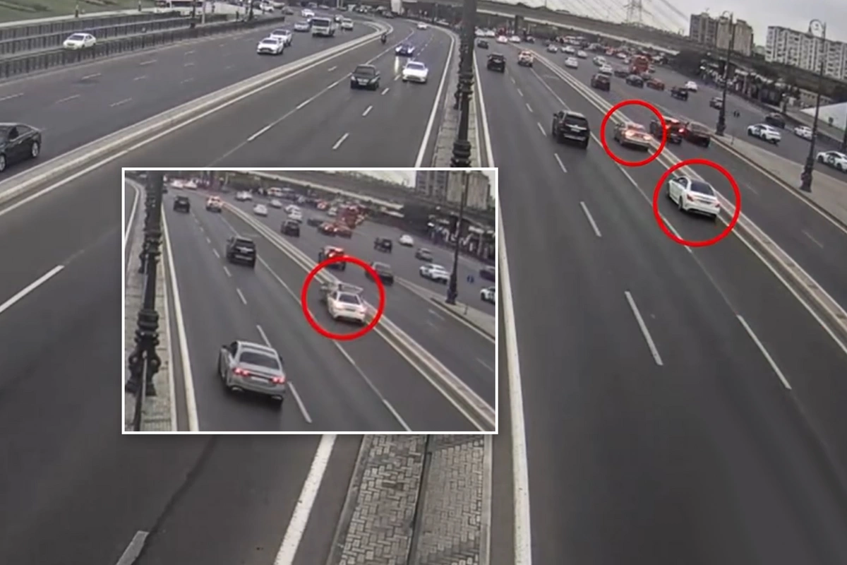 Heydər Əliyev prospektində avtomobil yol kənarında dayanan maşına çırpılıb