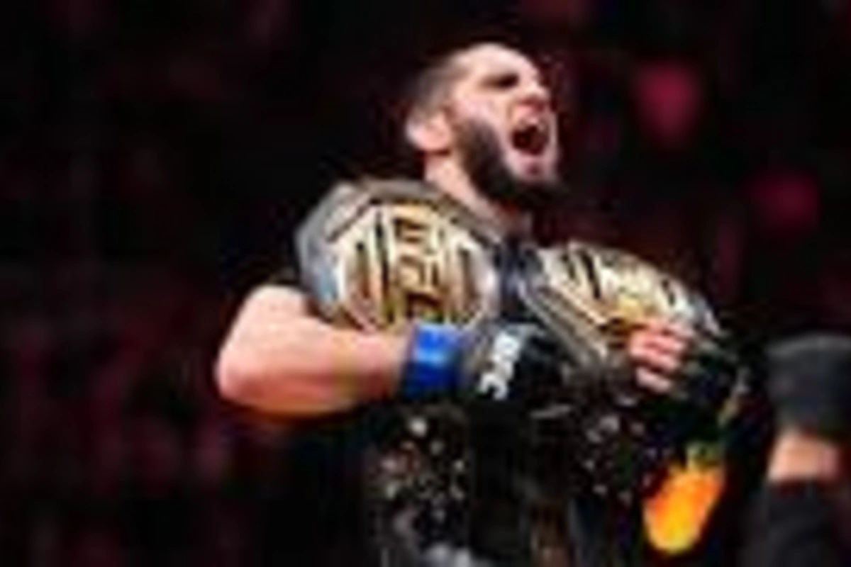 Махачев повторил уникальный рекорд