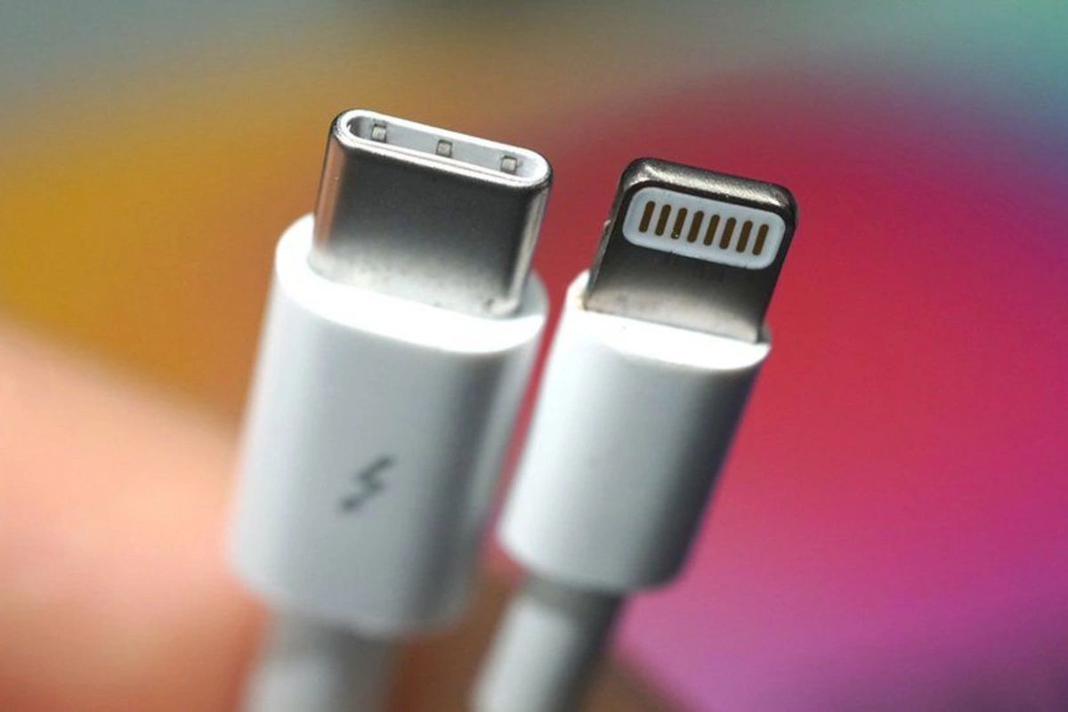 Apple şirkətinin yeni adapterlərində PROBLEM YARANDI