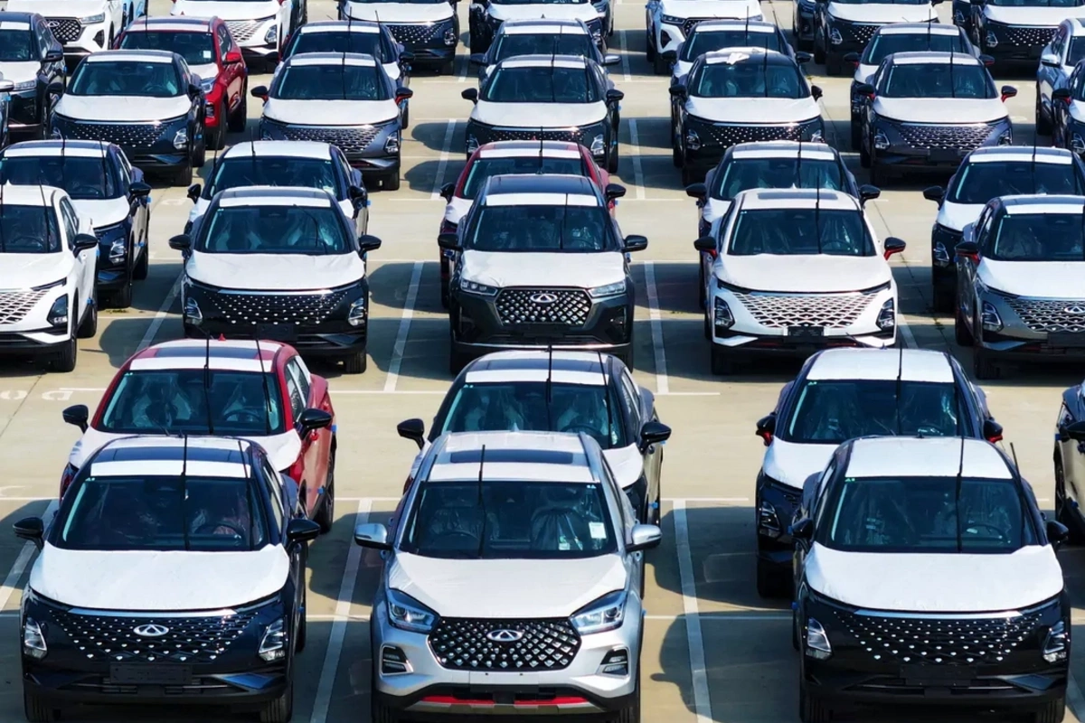 Gələn il avtomobil idxalında gözlənilən dəyişikliklər müzakirə olundu