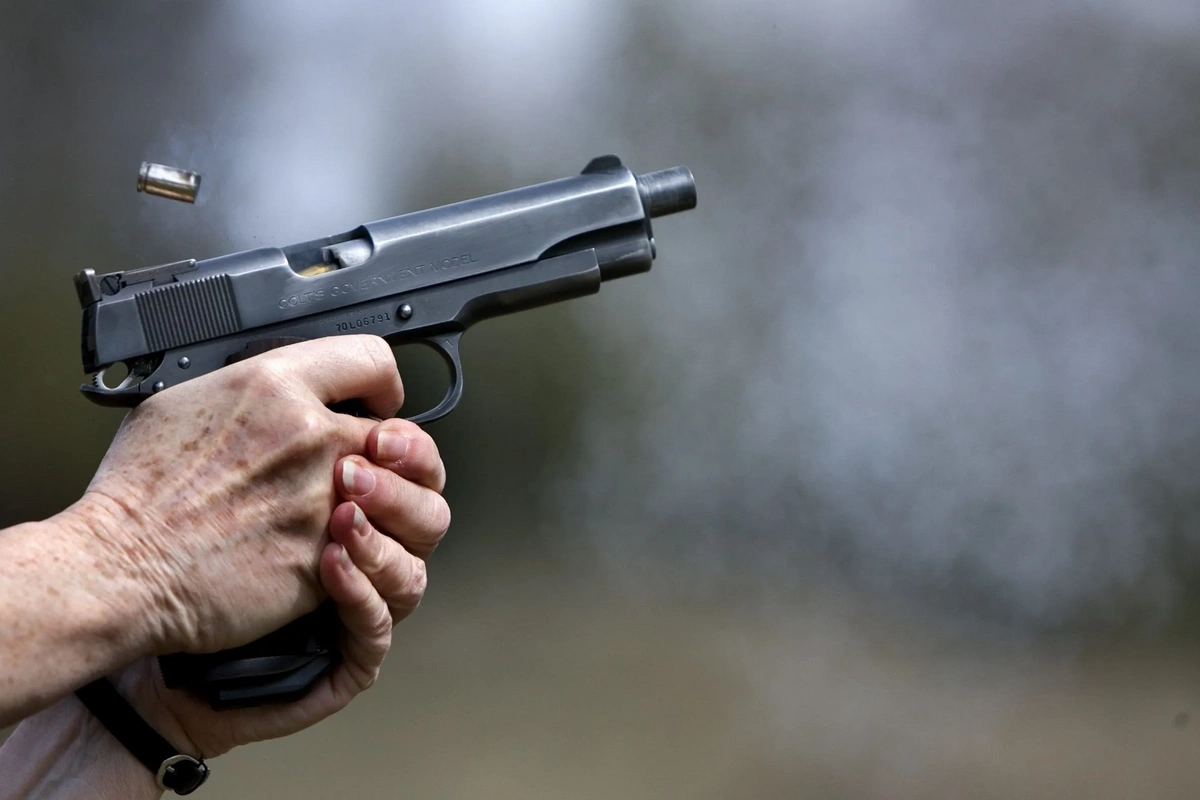 Bakıda silahdan atəş açılıb: Bir nəfər hadisə yerində ÖLÜB