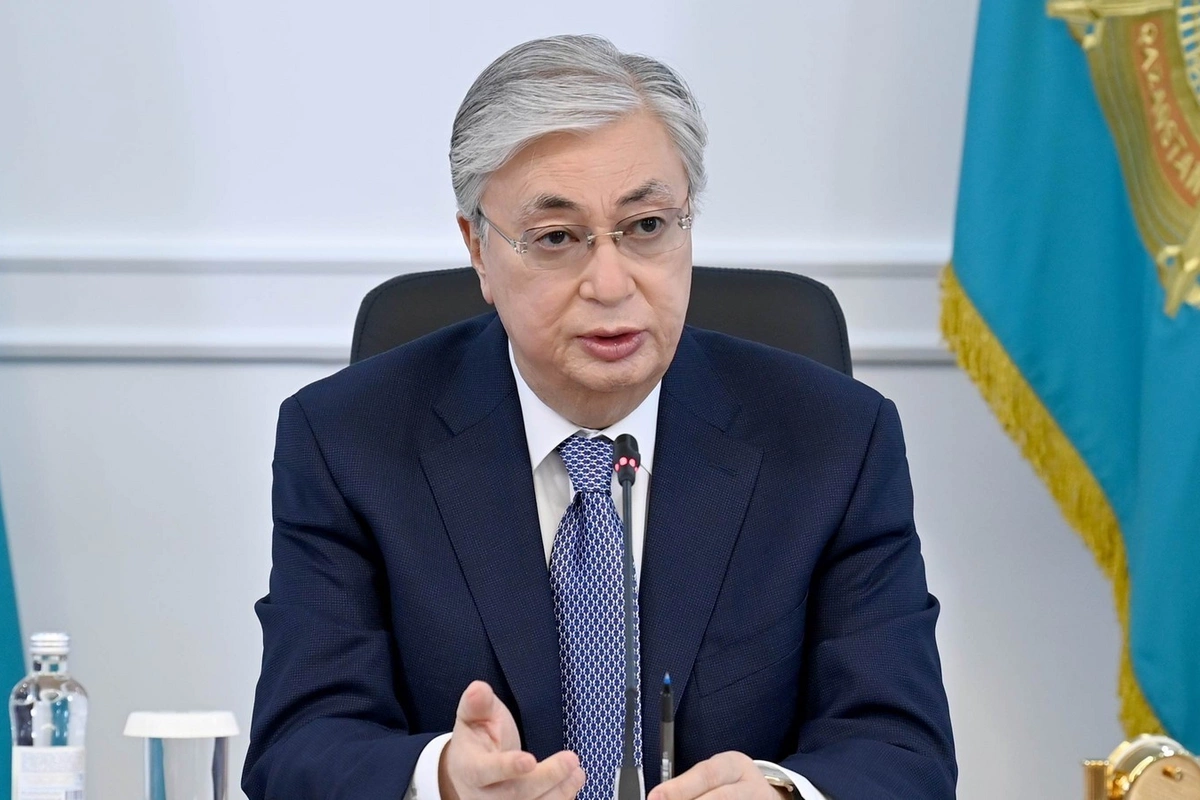 Токаев рассчитывает на скорейшее заключение мирного договора между Арменией и Азербайджаном